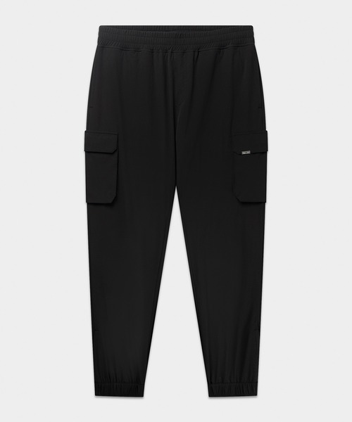 BALR.(ボーラー)の「Tech Cuffed Cargo Pants(カーゴパンツ・メンズ・ブラック・X-LARGE/LARGE/MEDIUM/SMALL)」の4枚目の写真