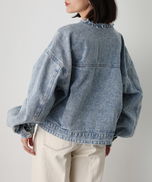 Floran(フローラン)の「ボリュームスリーブノーカラーデニムジャケット(デニムジャケット・レディース・ブルー/ブラック/ライトブルー・MEDIUM)」の7枚目の写真