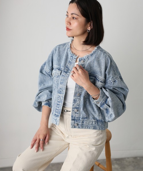 Floran(フローラン)の「ボリュームスリーブノーカラーデニムジャケット(デニムジャケット・レディース・ブルー/ブラック/ライトブルー・MEDIUM)」の8枚目の写真