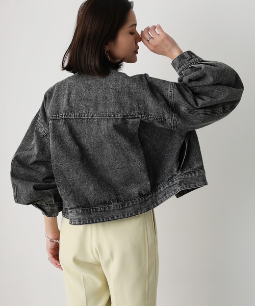 Floran(フローラン)の「ボリュームスリーブノーカラーデニムジャケット(デニムジャケット・レディース・ブルー/ブラック/ライトブルー・MEDIUM)」の4枚目の写真