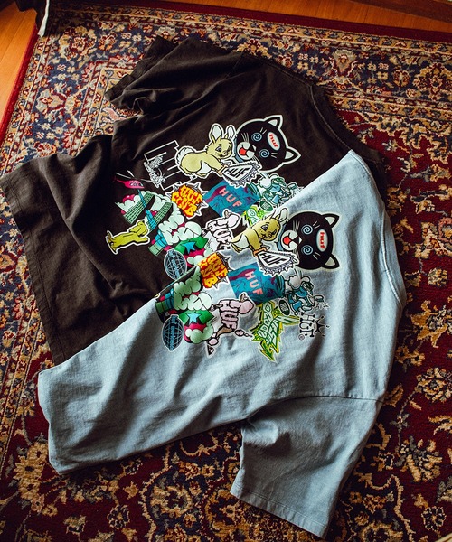 HUF（ハフ）の「STICKER TEE / HUF ハフ プリント Tシャツ 半袖（Tシャツ/カットソー・メンズ・ブラック/ホワイト/ライトブルー・LARGE/MEDIUM/X-SMALL/SMALL/XX-LARGE/X-LARGE）」の4枚目の写真