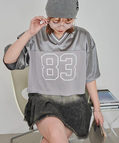 WEGO(ウィゴー)の「WEGO/【25年春夏新作】ゲームナンバリングサテンショートT(Tシャツ/カットソー・レディース・ブラック/ライトグレー/ホワイト・FREE)」の19枚目の写真