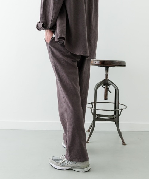 ITEMS URBANRESEARCH（アイテムズ アーバンリサーチ）の「『セットアップ対応』天然素材リネンコットンウエストイージーパンツ（その他パンツ・メンズ・ブラウン/アイボリー/チャコールグレー・MEDIUM/LARGE/X-LARGE）」の11枚目の写真