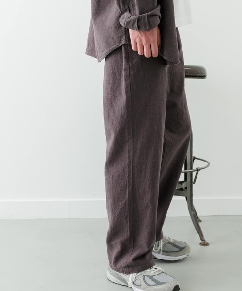 ITEMS URBANRESEARCH（アイテムズ アーバンリサーチ）の「『セットアップ対応』天然素材リネンコットンウエストイージーパンツ（その他パンツ・メンズ・ブラウン/アイボリー/チャコールグレー・MEDIUM/LARGE/X-LARGE）」の12枚目の写真