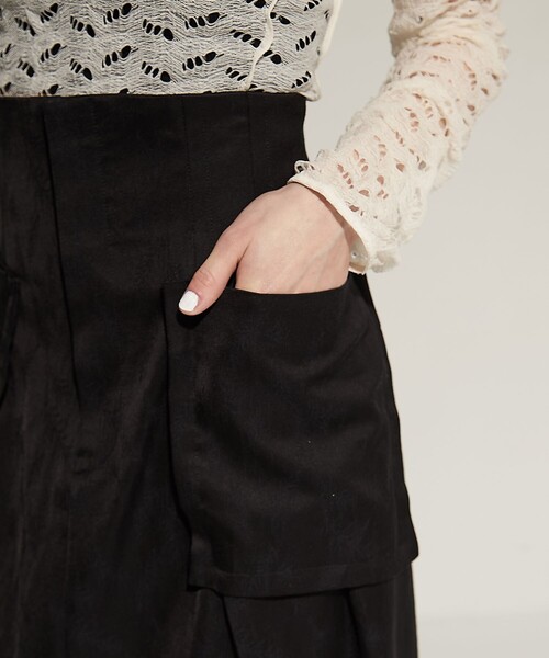 STUDIOUS（ステュディオス）の「【STUDIOUS/ステュディオス】Leaf Jacquard Skirt/リーフジャガードスカート（スカート・レディース・ブラック・1/2）」の9枚目の写真