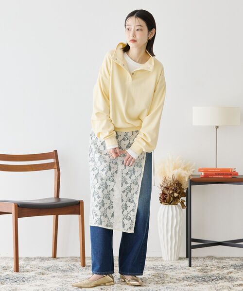 AMERICAN HOLIC(アメリカンホリック)の「襟付き刺繍入りミニ裏毛プルオーバー(スウェット・レディース・ネイビー/ライトイエロー/ホワイト系その他/ミント・M/L)」の6枚目の写真
