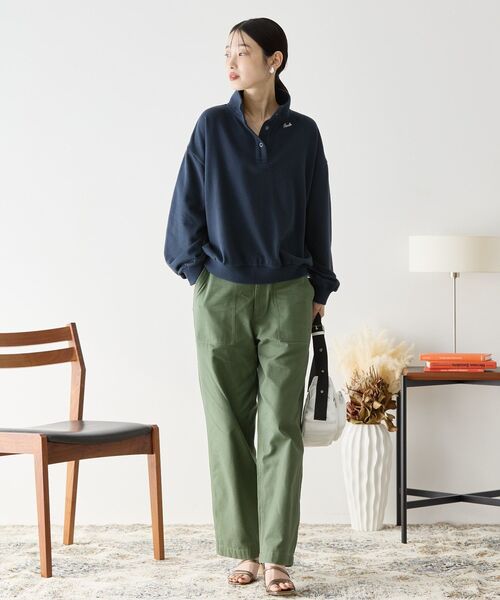 AMERICAN HOLIC(アメリカンホリック)の「襟付き刺繍入りミニ裏毛プルオーバー(スウェット・レディース・ネイビー/ライトイエロー/ホワイト系その他/ミント・M/L)」の17枚目の写真