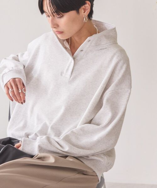 AMERICAN HOLIC(アメリカンホリック)の「襟付き刺繍入りミニ裏毛プルオーバー(スウェット・レディース・ネイビー/ライトイエロー/ホワイト系その他/ミント・M/L)」の20枚目の写真