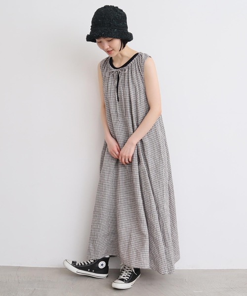 l'atelier du savon（アトリエドサボン）の「●麻のしぼるリボン ノースリワンピース（ワンピース・レディース・オフホワイト/グリーン/ブラック・FREE）」の19枚目の写真