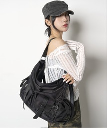 FOLLOWIN | [2025SS]A4収納可能ユニークポケットショルダーバッグ/クロスバッグ(ショルダーバッグ)