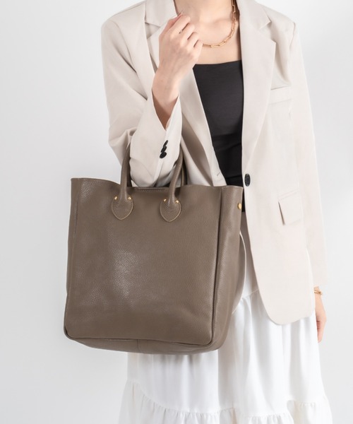 MARCO BIANCHINI（マルコビアンチーニ）の「【MARCO BIANCHINI/マルコビアンキーニ】レザートートバッグ 本革（トートバッグ・レディース・ブラック/ブラウン系その他/ベージュ・FREE）」の2枚目の写真