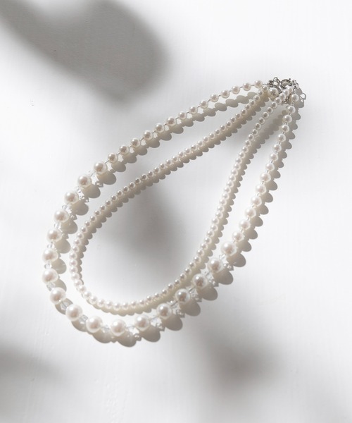 MAISON BREEZE(メゾンブリーズ)の「【MAISON BREEZE】2連パール×ビーズコンビネックレス OSWY(ネックレス・レディース・ホワイト・FREE)」の1枚目の写真