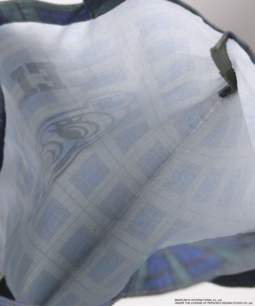 FOREVER 21(フォーエバー トゥエンティーワン)の「【ANGEL BLUE】チェックトートバッグ(トートバッグ・レディース・ネイビー/イエロー・FREE)」の18枚目の写真