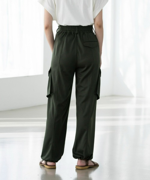 Champion（チャンピオン）の「＜champion/UNDOVE＞【UVカット/吸水速乾/ストレッチ/チャンピオン/低身長さん用サイズ有/スポーティ/ハイウエストパンツ/カーゴパンツ/カジュアルパンツ/裾ドロスト付】カーゴパンツ（その他パンツ・レディース・ブラック/カーキ・MEDIUM/SMALL/X-LARGE/LARGE）」の17枚目の写真