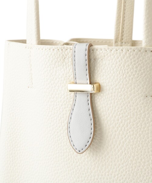 ITS'DEMO（イッツデモ）の「ベルト三層ミニトート（ハンドバッグ・レディース・イエロー/ライトベージュ/ブラック/アイボリー・00）」の8枚目の写真