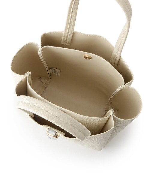 ITS'DEMO（イッツデモ）の「ベルト三層ミニトート（ハンドバッグ・レディース・イエロー/ライトベージュ/ブラック/アイボリー・00）」の9枚目の写真