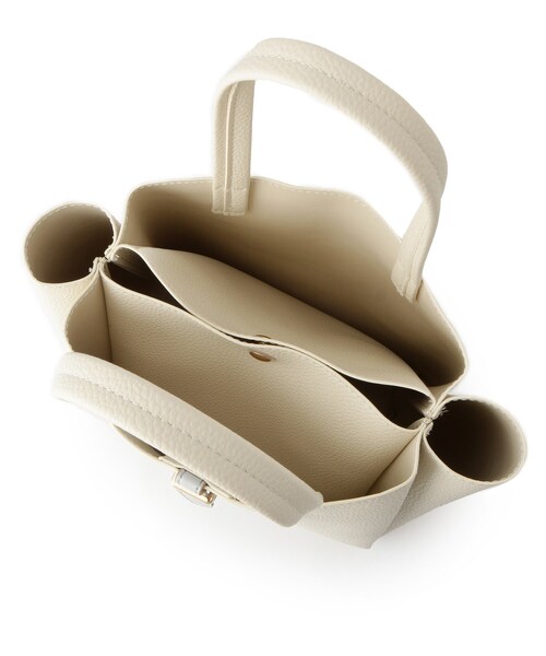 ITS'DEMO（イッツデモ）の「ベルト三層ミニトート（ハンドバッグ・レディース・イエロー/ライトベージュ/ブラック/アイボリー・00）」の6枚目の写真