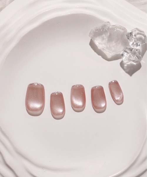 Anail（エーネイル）の「3D水光ネイルピンクシンプルワンカラーマグネットシルバーラメラインショートスクエアネイルチップ（ネイルシール/ネイルチップ・レディース・ナチュラル・SMALL/MEDIUM/LARGE）」の6枚目の写真
