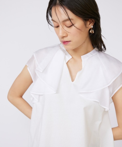 INED（イネド）の「ラッフルカラードッキングプルオーバー（Tシャツ/カットソー・レディース・ホワイト/ブラック/モカ・9号/11号）」の14枚目の写真