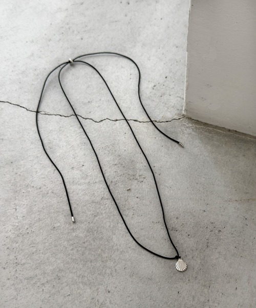 CANAL JEAN（キャナルジーン）の「Pt　Shell cordチョーカー（チョーカー・レディース・ブラック・ONE SIZE）」の2枚目の写真