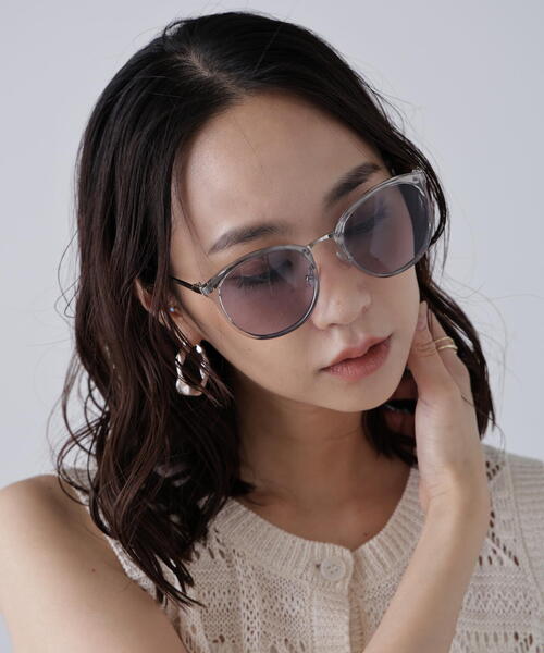 FREE'S MART(フリーズマート)の「カラーフレームサングラス(サングラス・レディース・ブルー/ブラック・フリ-)」の3枚目の写真