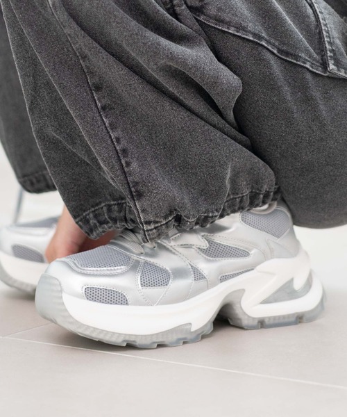 WEGO（ウィゴー）の「WEGO/PUメッシュヒールダッドスニーカー（スニーカー・レディース・ホワイト/ブラック/シルバー・SMALL/MEDIUM/LARGE）」の17枚目の写真