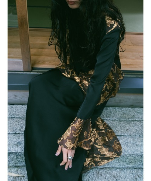 sahara(サハラ)の「Sheer Jacquard Flare Docking Dress(ワンピース・レディース・ブラック/ライトブルー/ネイビー・FREE)」の6枚目の写真