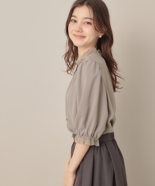 couture brooch（クチュールブローチ）の「【華やか・大人可愛い・5分袖】エンブロレース前後2WAYブラウス（シャツ/ブラウス・レディース・ブラック/アイボリー/ブラウン系その他・40/38/42/36）」の22枚目の写真