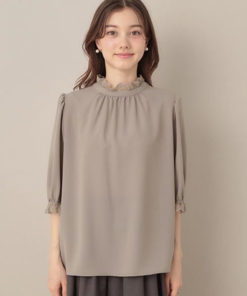 couture brooch（クチュールブローチ）の「【華やか・大人可愛い・5分袖】エンブロレース前後2WAYブラウス（シャツ/ブラウス・レディース・ブラック/アイボリー/ブラウン系その他・40/38/42/36）」の4枚目の写真