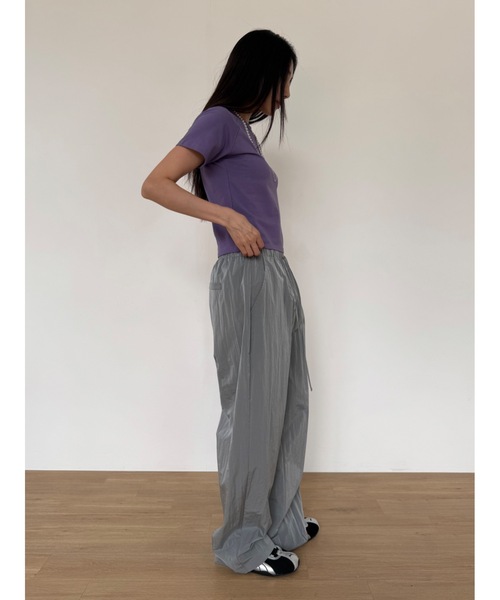 Didot.showroom（ディドット ショールーム）の「【DIDOT.】チュービーナイロンパンツ（その他パンツ・レディース・グレー/レッド/ブラック・FREE）」の5枚目の写真