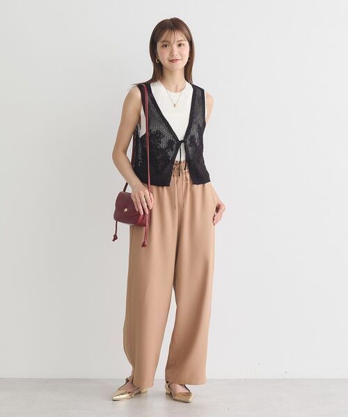 earth music&ecology(アースミュージックアンドエコロジー)の「リラックスワイドパンツ(その他パンツ・レディース・ブラック/キャメル/グレイッシュベージュ・S/M)」の13枚目の写真