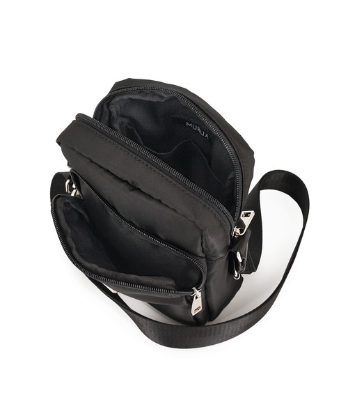 MURUA（ムルーア）の「MURUA(ムルーア)ミニショルダーバッグ MR-B1381 撥水ツイル・カジュアル（ショルダーバッグ・レディース・ブラック・FREE）」の5枚目の写真