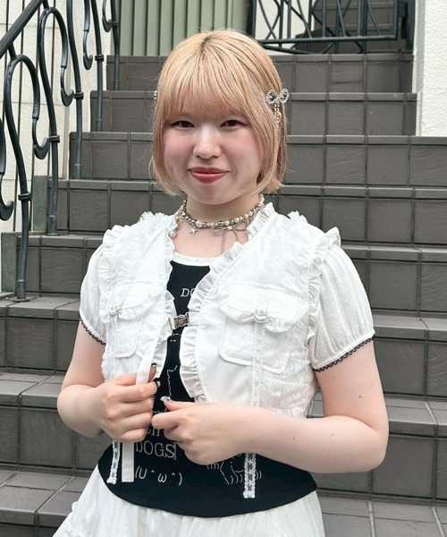 Candy Stripper（キャンディストリッパー）の「LACE FRILL POCKET ベスト（ベスト・レディース・オフホワイト/グレー/ブラック・FREE）」の10枚目の写真