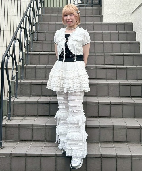 Candy Stripper（キャンディストリッパー）の「LACE FRILL POCKET ベスト（ベスト・レディース・オフホワイト/グレー/ブラック・FREE）」の11枚目の写真