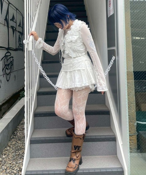 Candy Stripper（キャンディストリッパー）の「LACE FRILL POCKET ベスト（ベスト・レディース・オフホワイト/グレー/ブラック・FREE）」の7枚目の写真