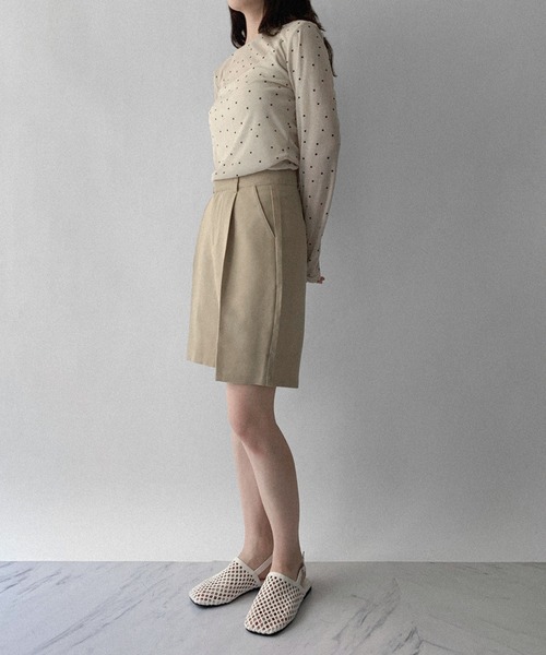 on:nue（オンニュ）の「【on:nue】[お気に入り登録数14,000突破！][着用動画あり！/大人ドットシリーズ 長袖登場！] シアードットロングスリーブカットソー（Tシャツ/カットソー・レディース・アイボリー/グレー・FREE）」の16枚目の写真