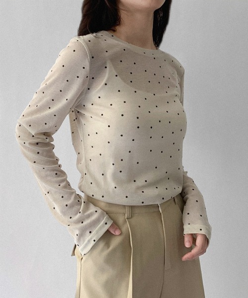 on:nue（オンニュ）の「【on:nue】[お気に入り登録数14,000突破！][着用動画あり！/大人ドットシリーズ 長袖登場！] シアードットロングスリーブカットソー（Tシャツ/カットソー・レディース・アイボリー/グレー・FREE）」の14枚目の写真