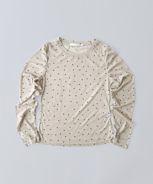 on:nue（オンニュ）の「【on:nue】[お気に入り登録数14,000突破！][着用動画あり！/大人ドットシリーズ 長袖登場！] シアードットロングスリーブカットソー（Tシャツ/カットソー・レディース・アイボリー/グレー・FREE）」の6枚目の写真