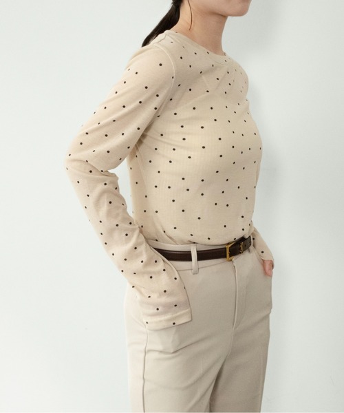 on:nue（オンニュ）の「【on:nue】[お気に入り登録数20,000突破！][着用動画あり！/大人ドットシリーズ 長袖登場！] シアードットロングスリーブカットソー（Tシャツ/カットソー・レディース・アイボリー/グレー・FREE）」の21枚目の写真