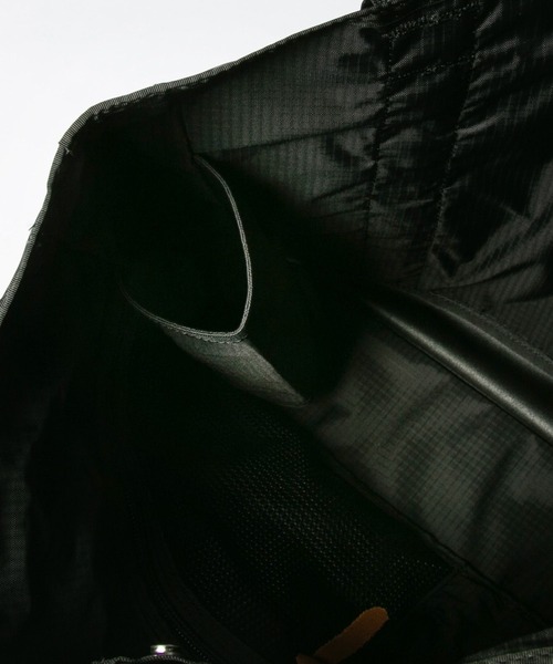 GREGORY(グレゴリー)の「GREGORY MIGHTY TOTE V2 グレゴリー マイティートートバッグ(トートバッグ・メンズ・ブラック・FREE)」の6枚目の写真