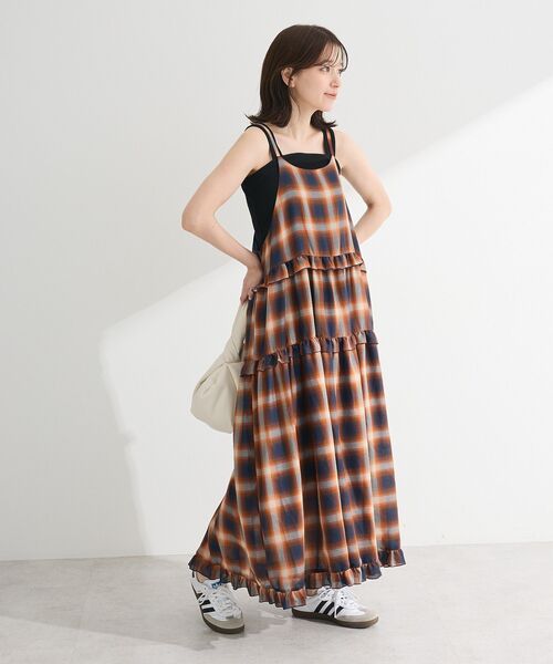 Petit fleur（プチフルール）の「・Petit Fleur オンブレーチェックキャミワンピ（ワンピース・レディース・ブラウン/ブラック/ネイビー・FREE）」の4枚目の写真
