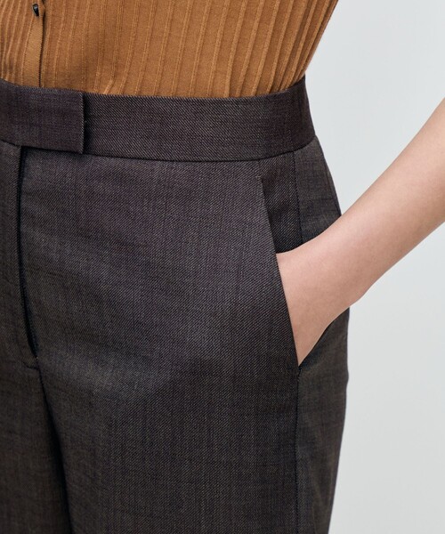 TOMORROWLAND collection（トゥモローランドコレクション）の「ウーステッドカルゼ ストレートパンツ（その他パンツ・レディース・ブラウン/グレー・38/36/34）」の9枚目の写真