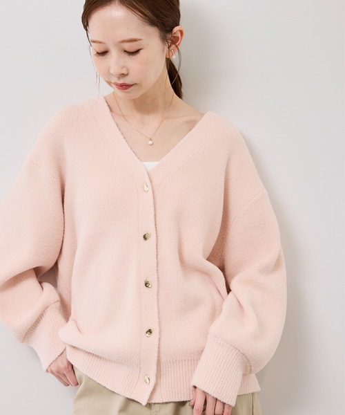 ROPE' PICNIC(ロペピクニック)の「【新色追加】スフレニットシリーズ 変形メタルボタンミドル丈カーディガン/イージーケア・リンクコーデ(カーディガン/ボレロ・レディース・ライトグレー/ダークブラウン/レッド/ブルー/キナリ/ピンク系その他2/ベージュ/ラベンダー/クリーム/ブラック・FREE)」の9枚目の写真