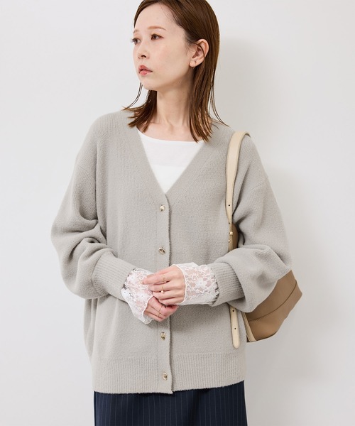 ROPE' PICNIC(ロペピクニック)の「【新色追加】スフレニットシリーズ 変形メタルボタンミドル丈カーディガン/イージーケア・リンクコーデ(カーディガン/ボレロ・レディース・ライトグレー/ダークブラウン/レッド/ブルー/キナリ/ピンク系その他2/ベージュ/ラベンダー/クリーム/ブラック・FREE)」の14枚目の写真