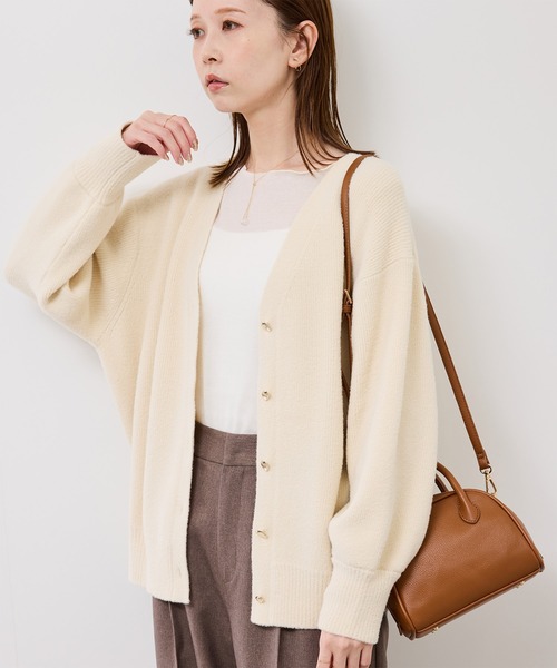 ROPE' PICNIC(ロペピクニック)の「【新色追加】スフレニットシリーズ 変形メタルボタンミドル丈カーディガン/イージーケア・リンクコーデ(カーディガン/ボレロ・レディース・ライトグレー/ダークブラウン/レッド/ブルー/キナリ/ピンク系その他2/ベージュ/ラベンダー/クリーム/ブラック・FREE)」の19枚目の写真