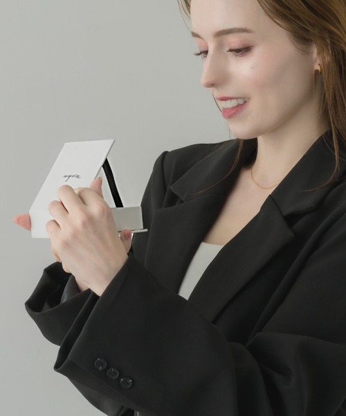 muku(ムク)の「GIFT BOX/with shopper(ラッピングキット・レディース・ホワイト×ブラック・FREE)」の2枚目の写真