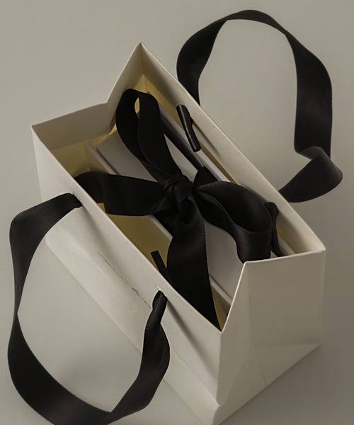 muku(ムク)の「GIFT BOX/with shopper(ラッピングキット・レディース・ホワイト×ブラック・FREE)」の7枚目の写真
