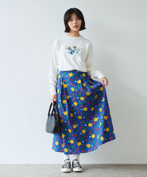 bulle de savon（ビュルデサボン）の「《early spring》クロッカス アップリケ ロンT（Tシャツ/カットソー・レディース・ホワイト/ブルー・FREE）」の8枚目の写真