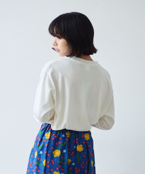 bulle de savon（ビュルデサボン）の「《early spring》クロッカス アップリケ ロンT（Tシャツ/カットソー・レディース・ホワイト/ブルー・FREE）」の5枚目の写真