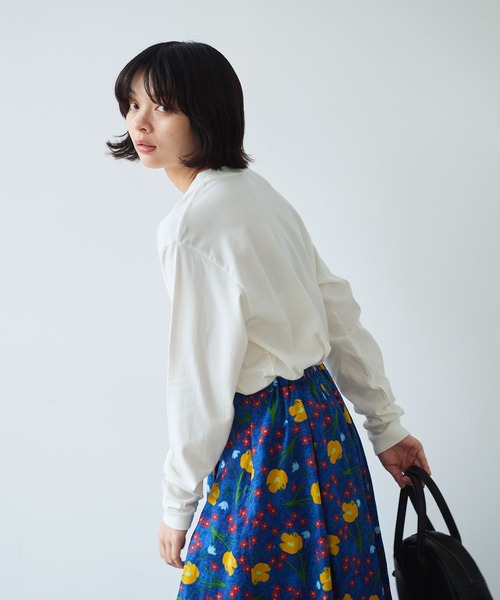 bulle de savon（ビュルデサボン）の「《early spring》クロッカス アップリケ ロンT（Tシャツ/カットソー・レディース・ホワイト/ブルー・FREE）」の6枚目の写真